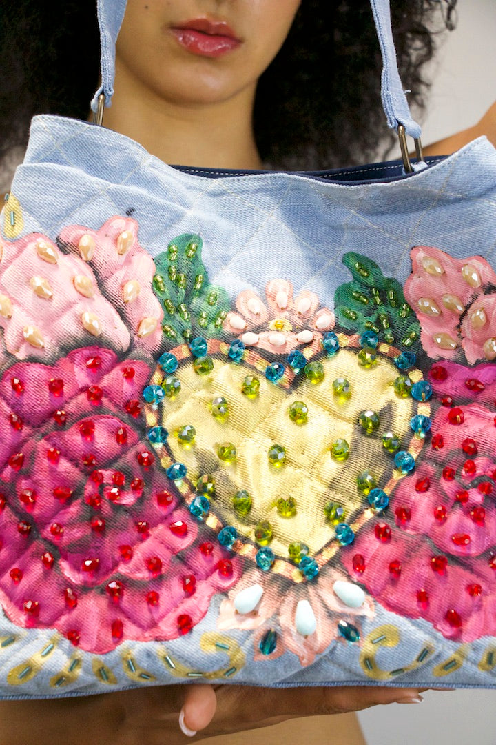 VALENTINA CORAZON FLORES