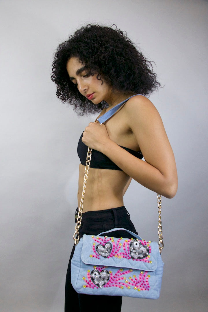 VIOLETA CORAZONES