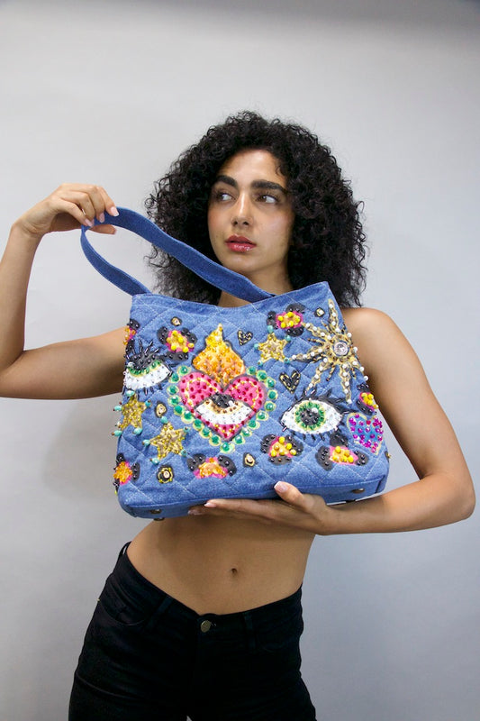 VALENTINA CORAZON OJOS
