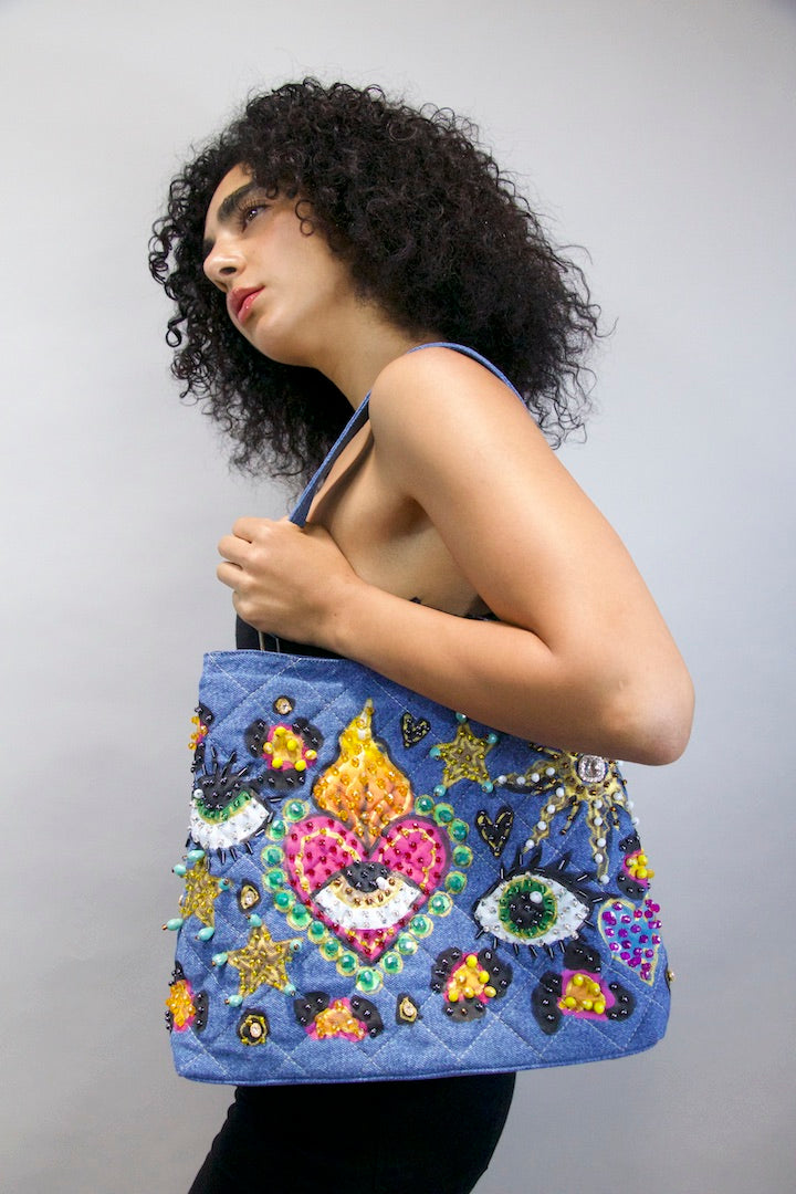 VALENTINA CORAZON OJOS